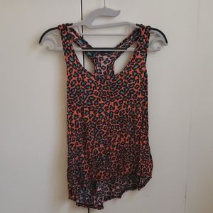 Leopard tank